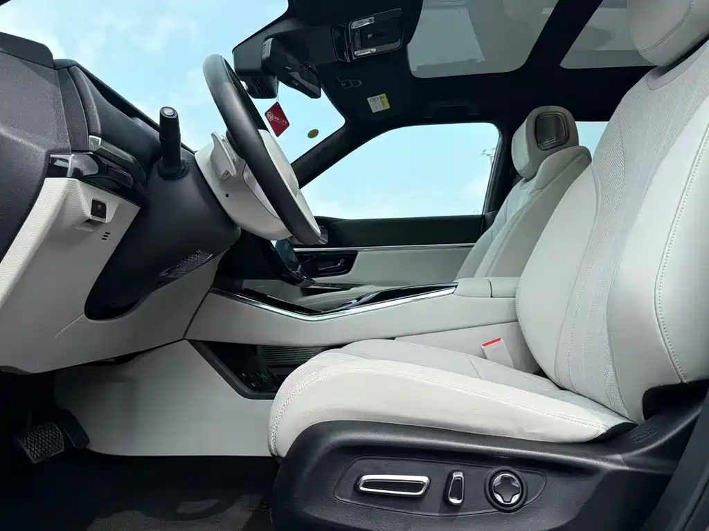 Honda Hiroyo Honda P7 — миниатюра 13