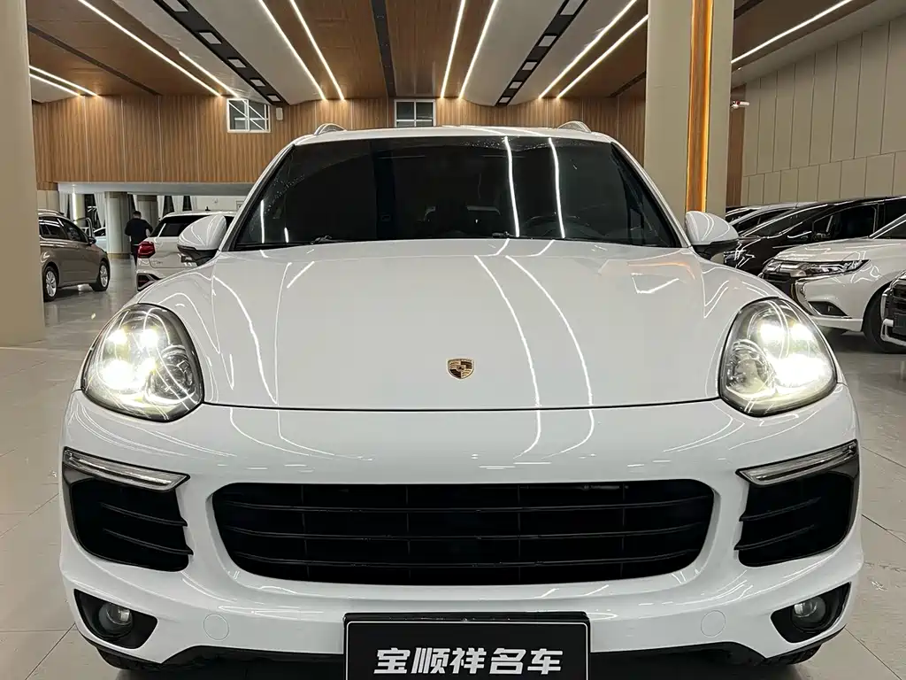 Porsche Cayenne — миниатюра 2