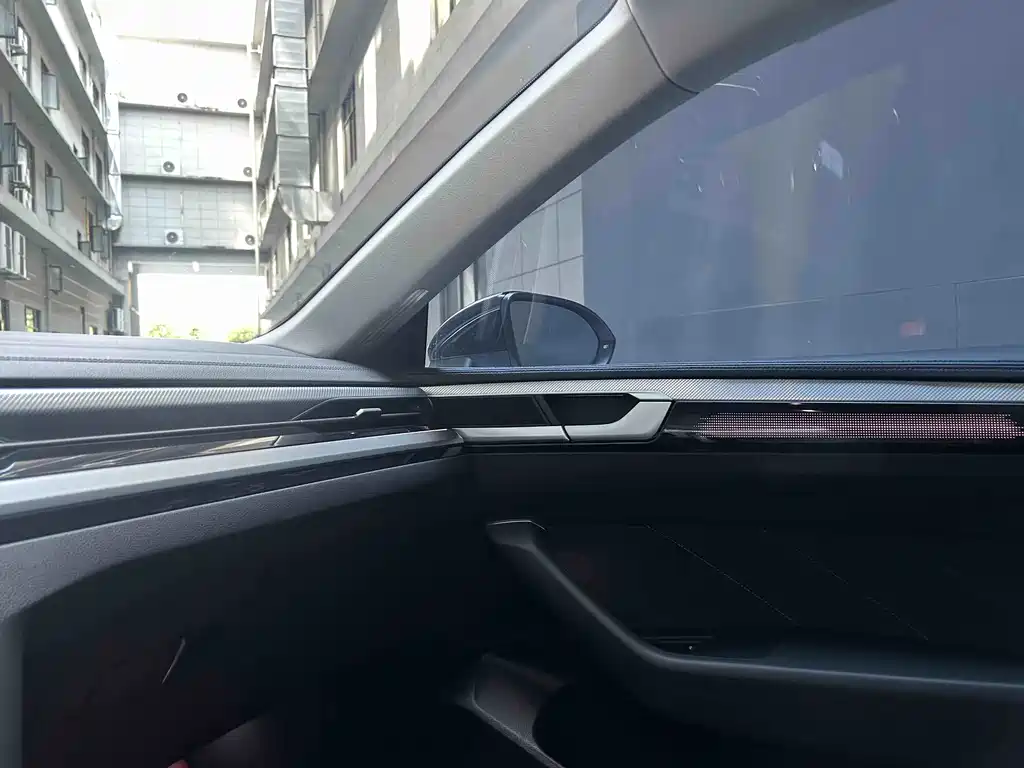 Volkswagen CC — миниатюра 7