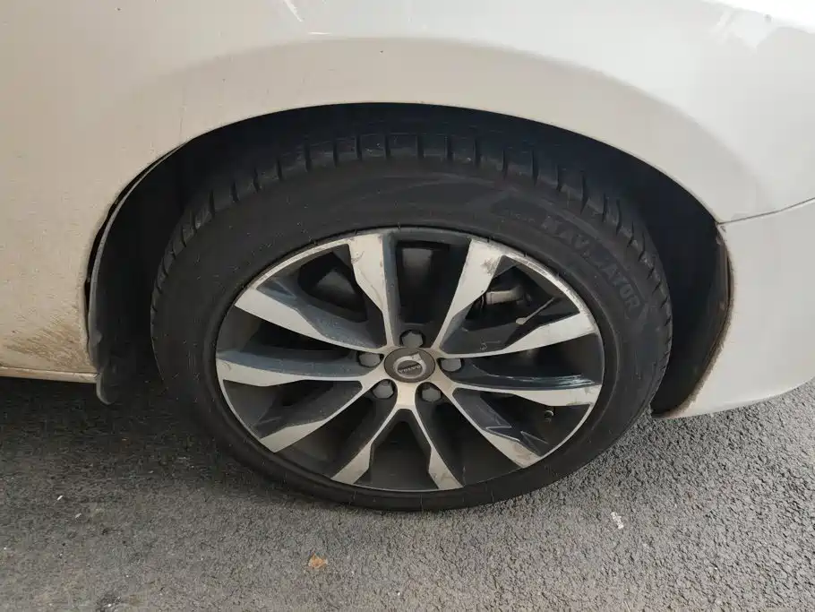 Volvo S60 — миниатюра 6