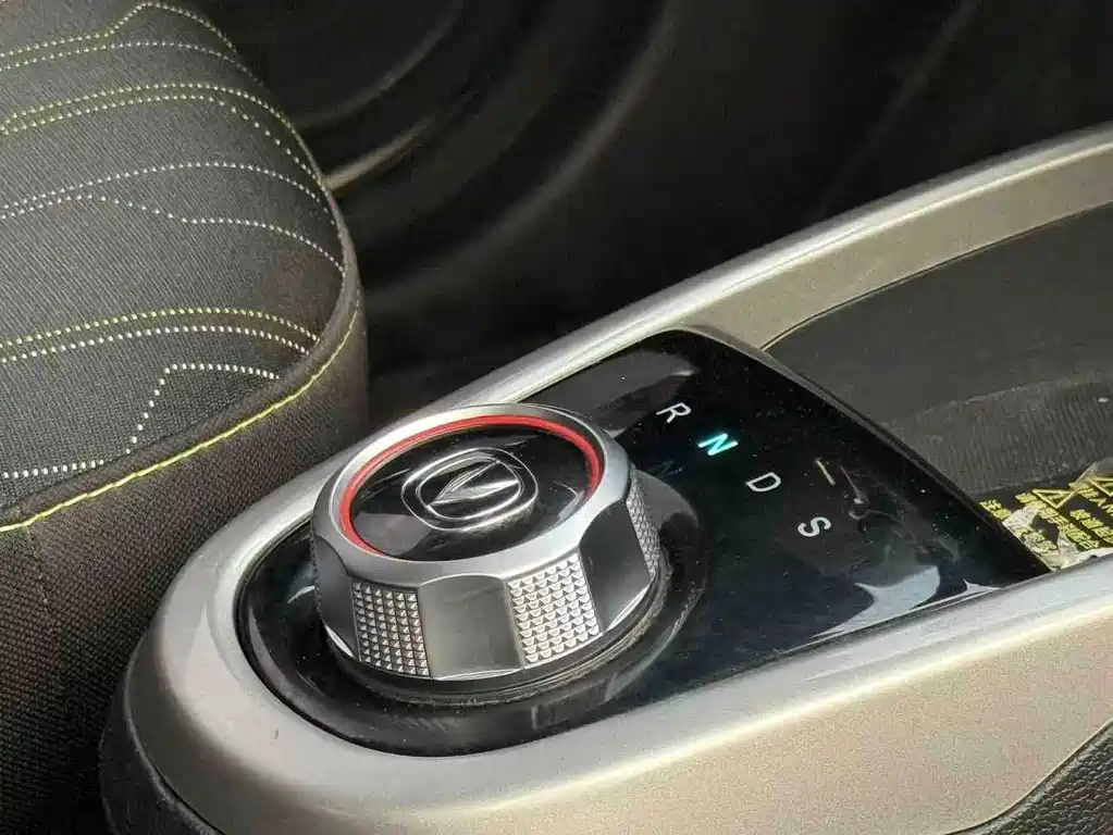 Changan Benben E-Star — миниатюра 9