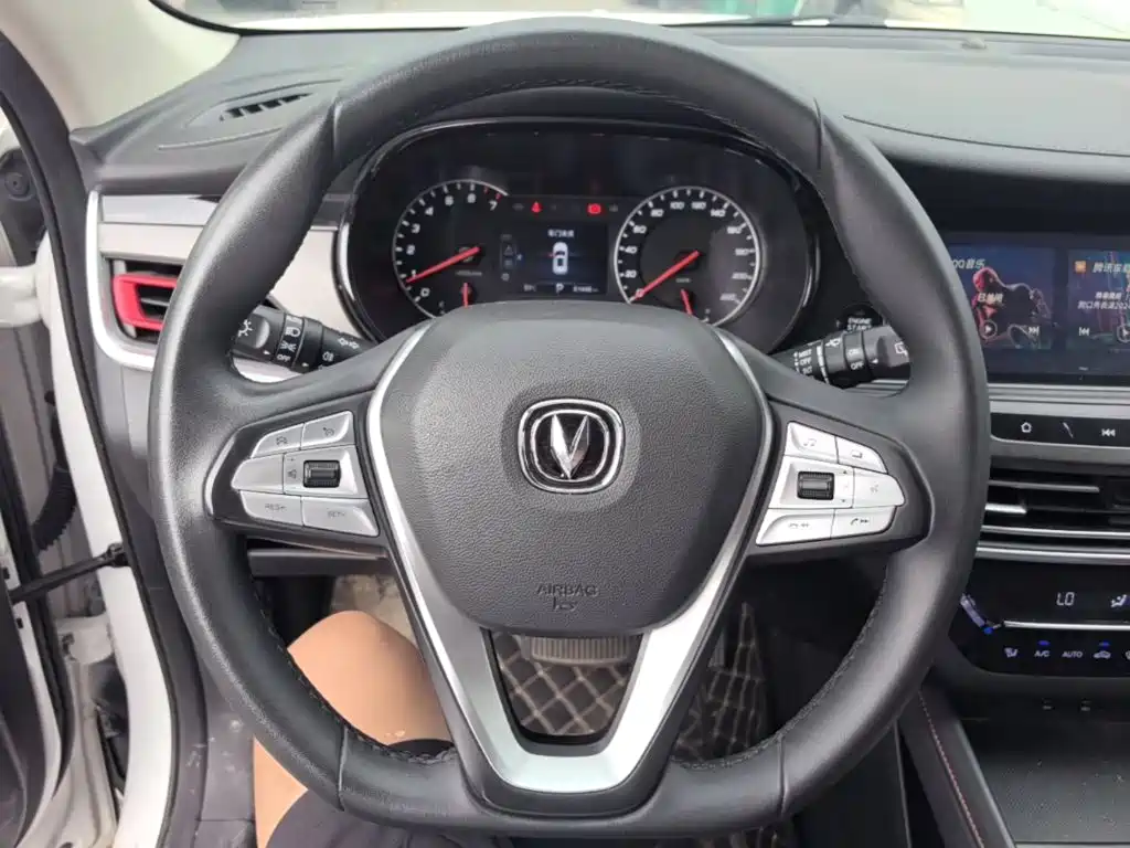 Changan CS35PLUS — миниатюра 11