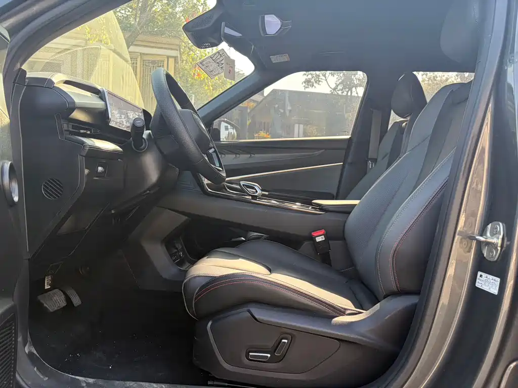 GEELY AUTOMOBILE BOYUE