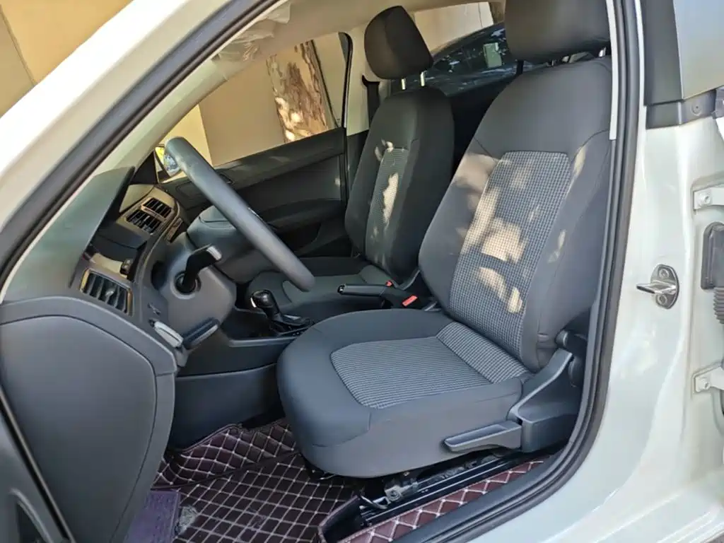 Volkswagen Santana — миниатюра 15