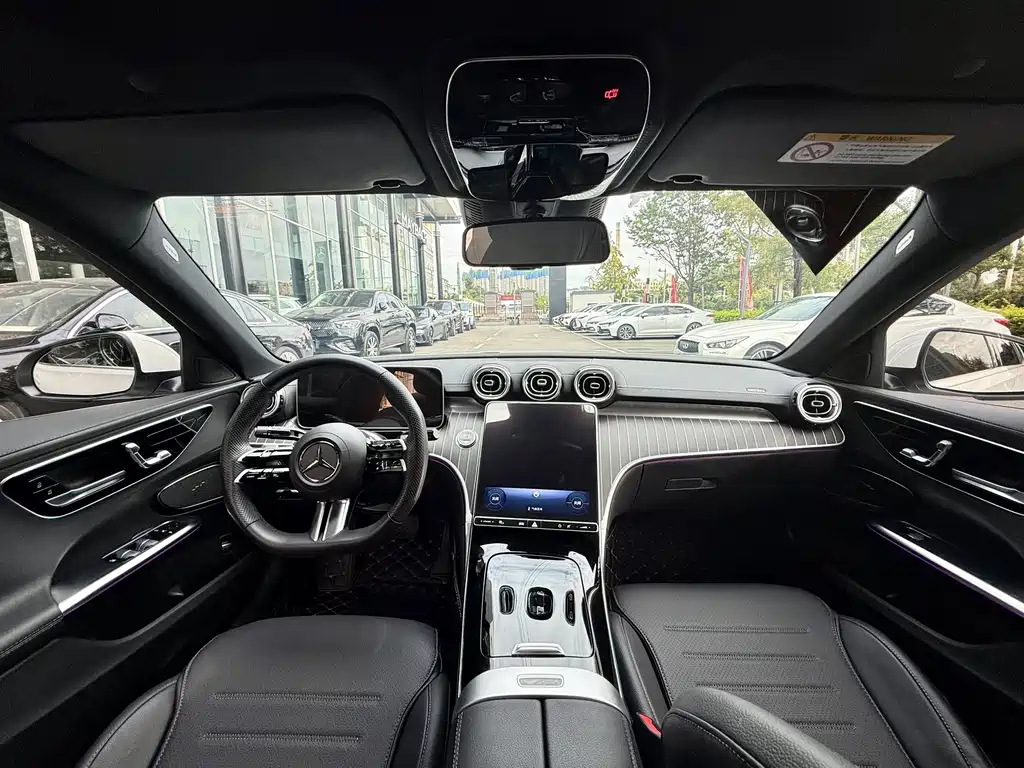 Mercedes-Benz C-Class — миниатюра 21