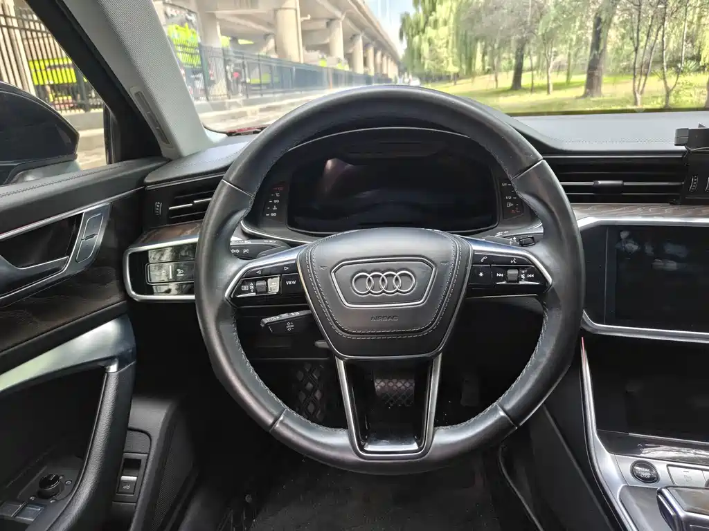 Audi A6L — миниатюра 13