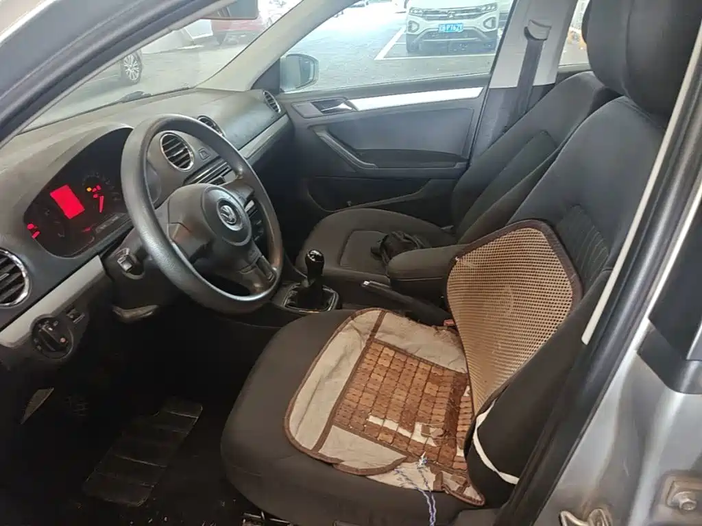 Volkswagen Jetta — миниатюра 20