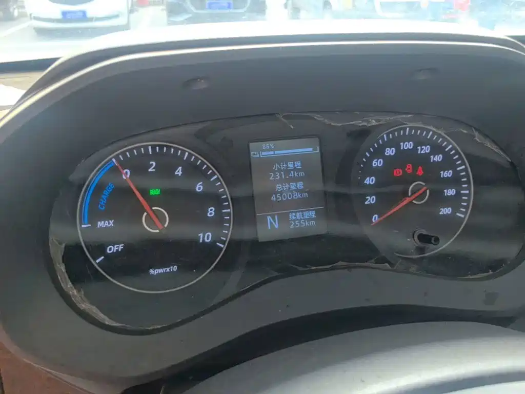 Wuling Yangguang — миниатюра 12