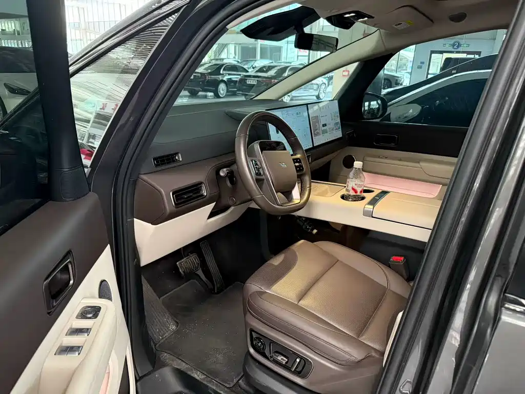 Li Auto Li MEGA — миниатюра 3