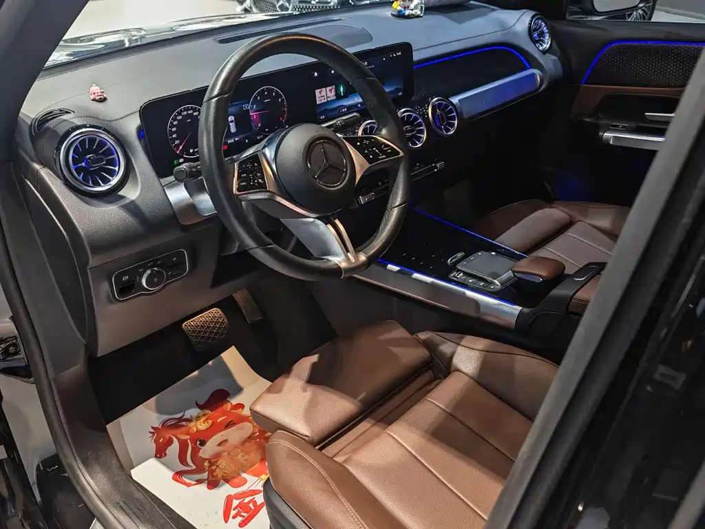 Mercedes-Benz GLB — миниатюра 10