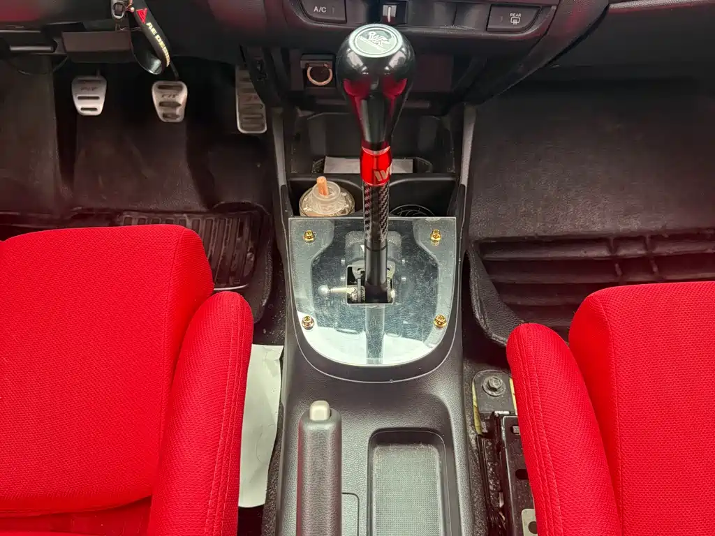 Honda Fit — миниатюра 7