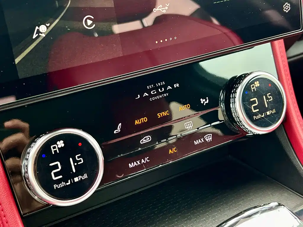 Jaguar F-PACE — миниатюра 15