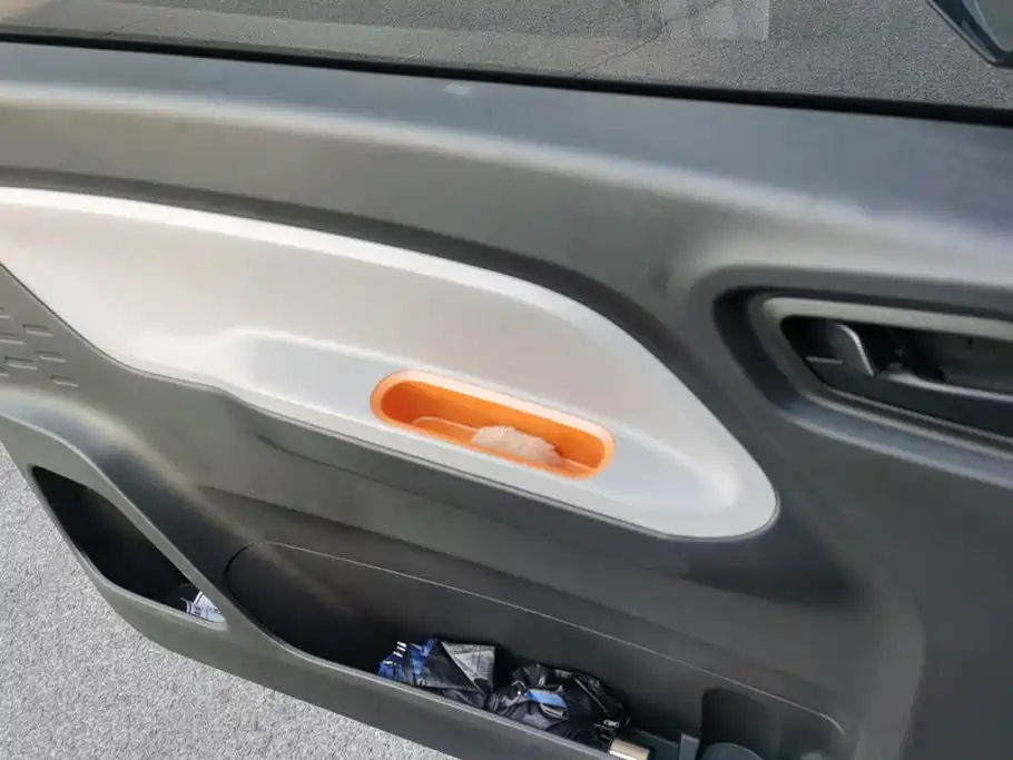 Wuling MINIEV — миниатюра 7