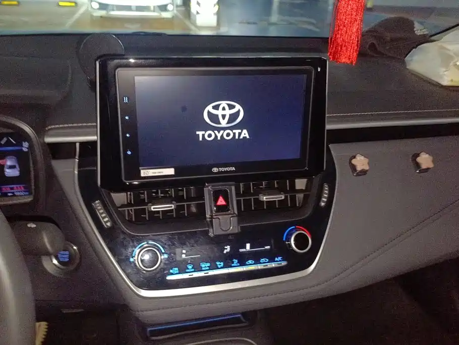 Toyota Corolla — миниатюра 13