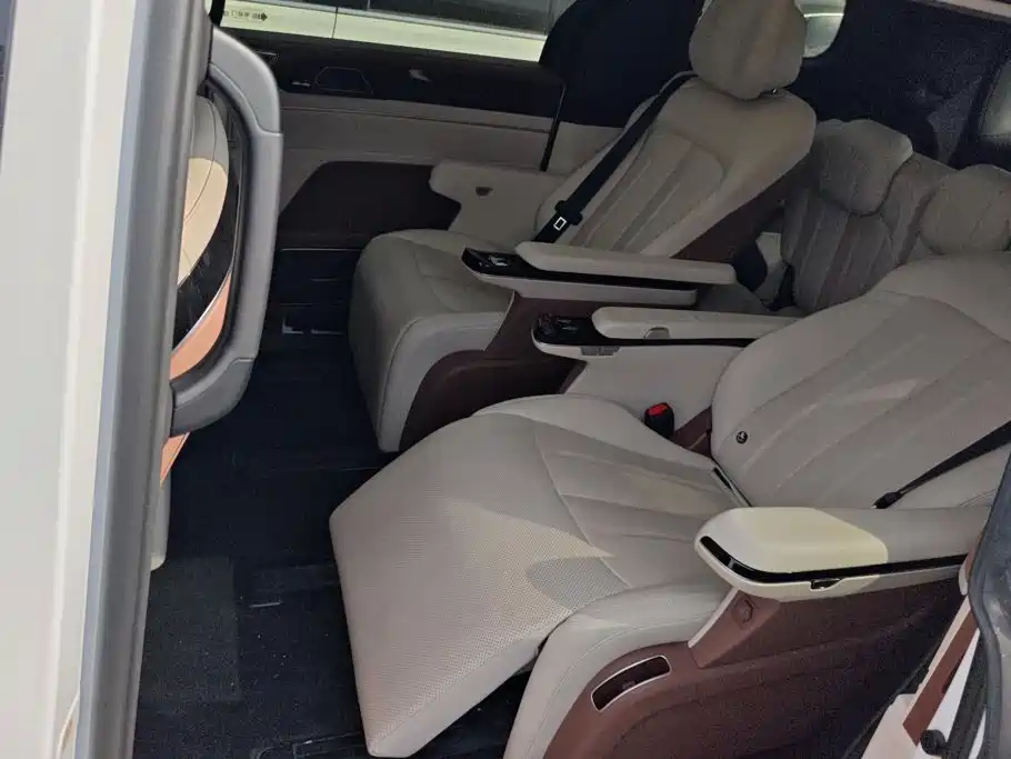 BYD Xia — миниатюра 11