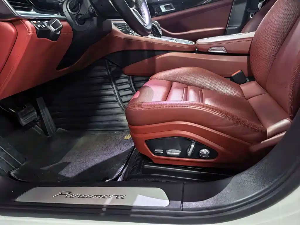 Porsche Panamera — миниатюра 5