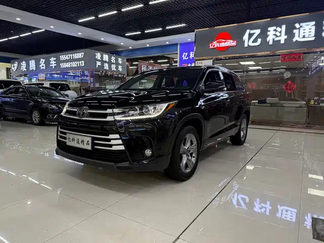 TOYOTA HIGHLANDER