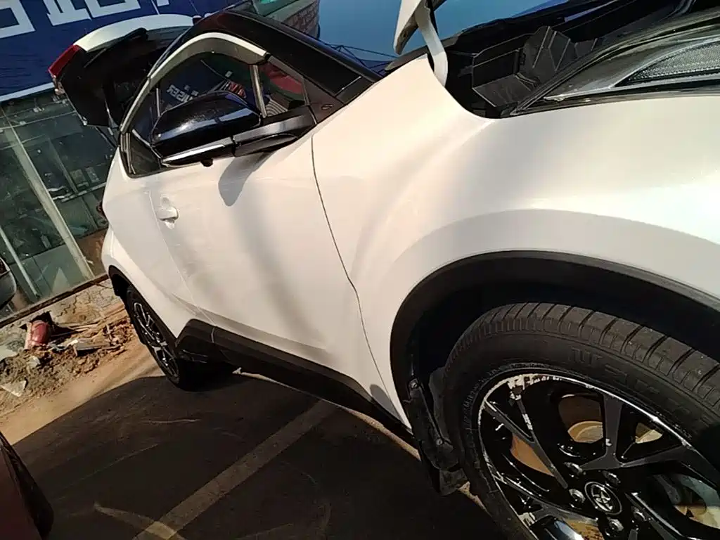 Toyota C-HR — миниатюра 21