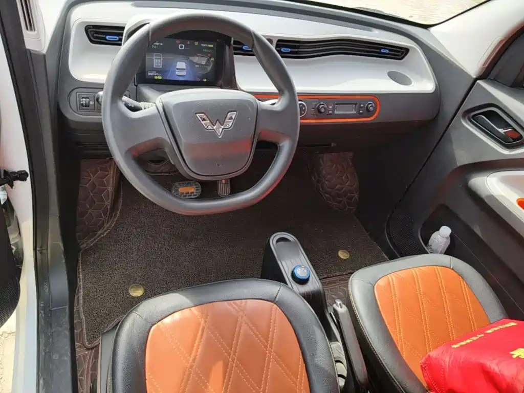 Wuling MINIEV — миниатюра 10