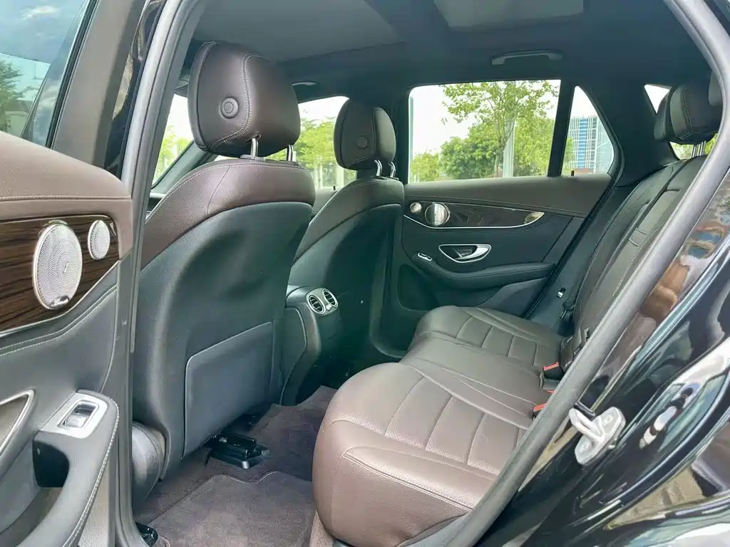 Mercedes-Benz GLC 2017 GLC 260 4MATIC Luxury