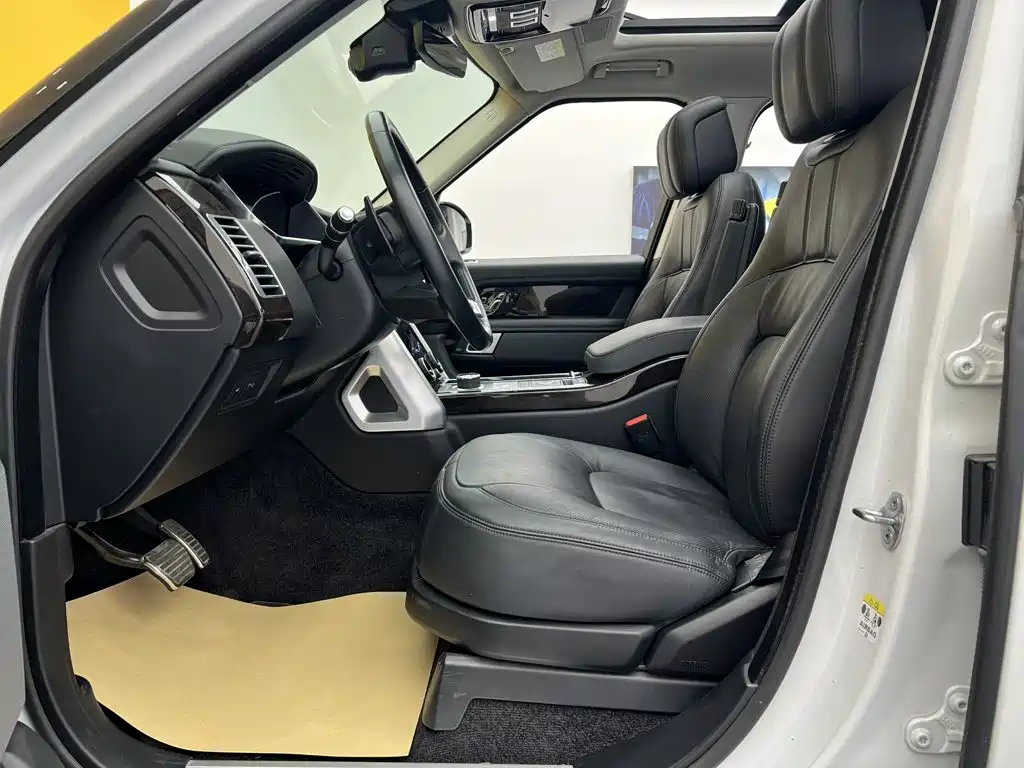 Land Rover Range Rover — миниатюра 20