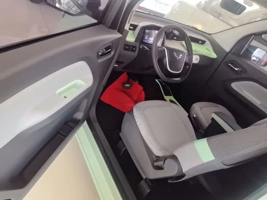 Wuling MINIEV — миниатюра 16