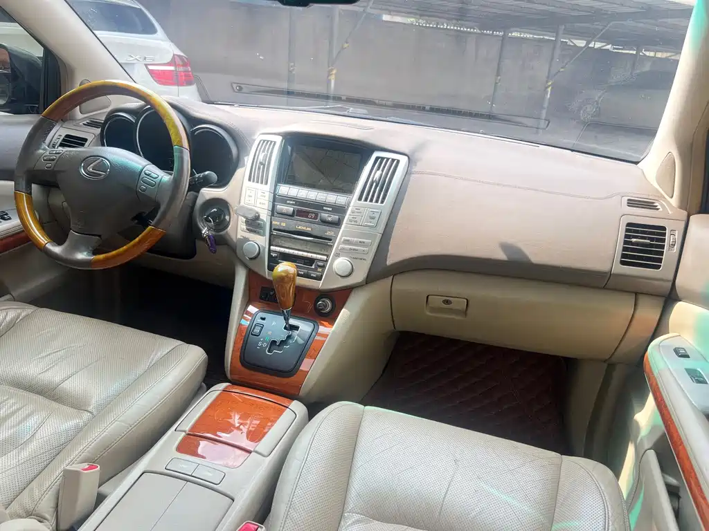 Lexus RX Classic — миниатюра 25