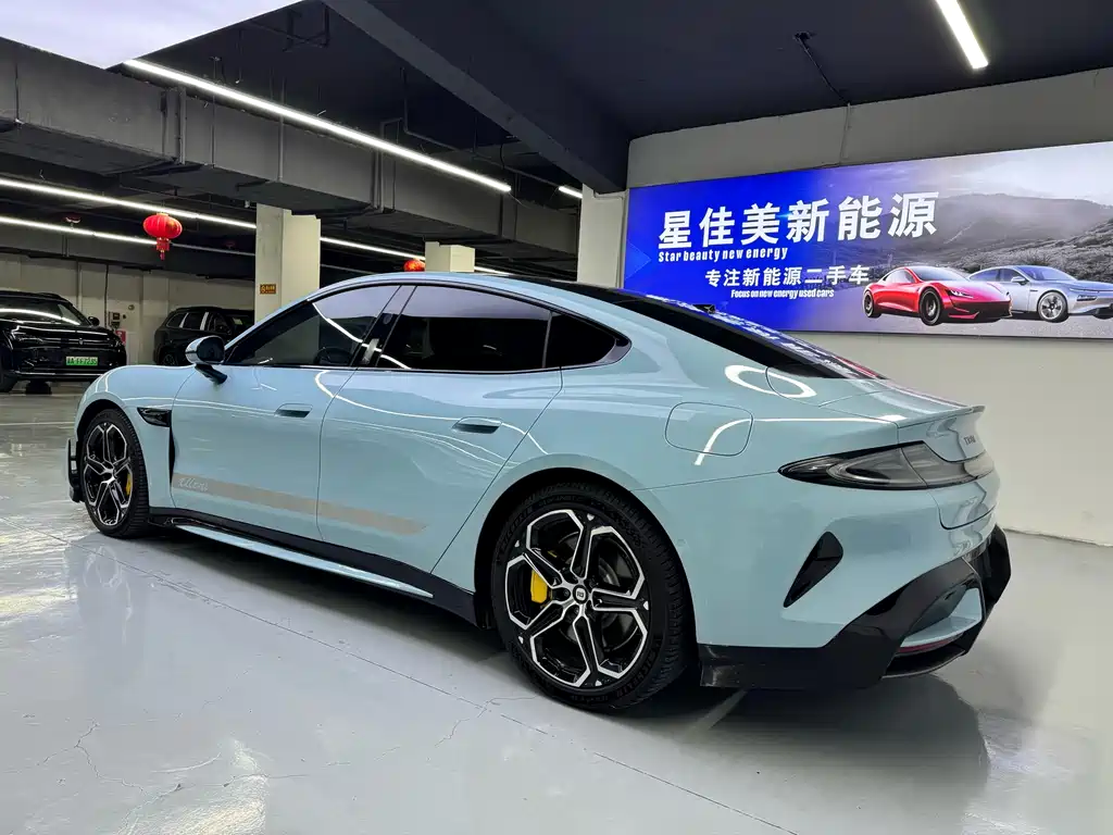 XIAOMI CAR XIAOMI SU7