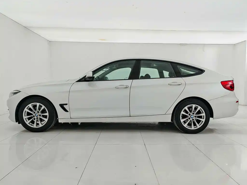 BMW 3 Series GT — миниатюра 8
