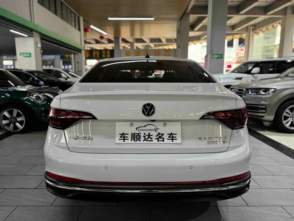 Volkswagen Sagitar — миниатюра 4