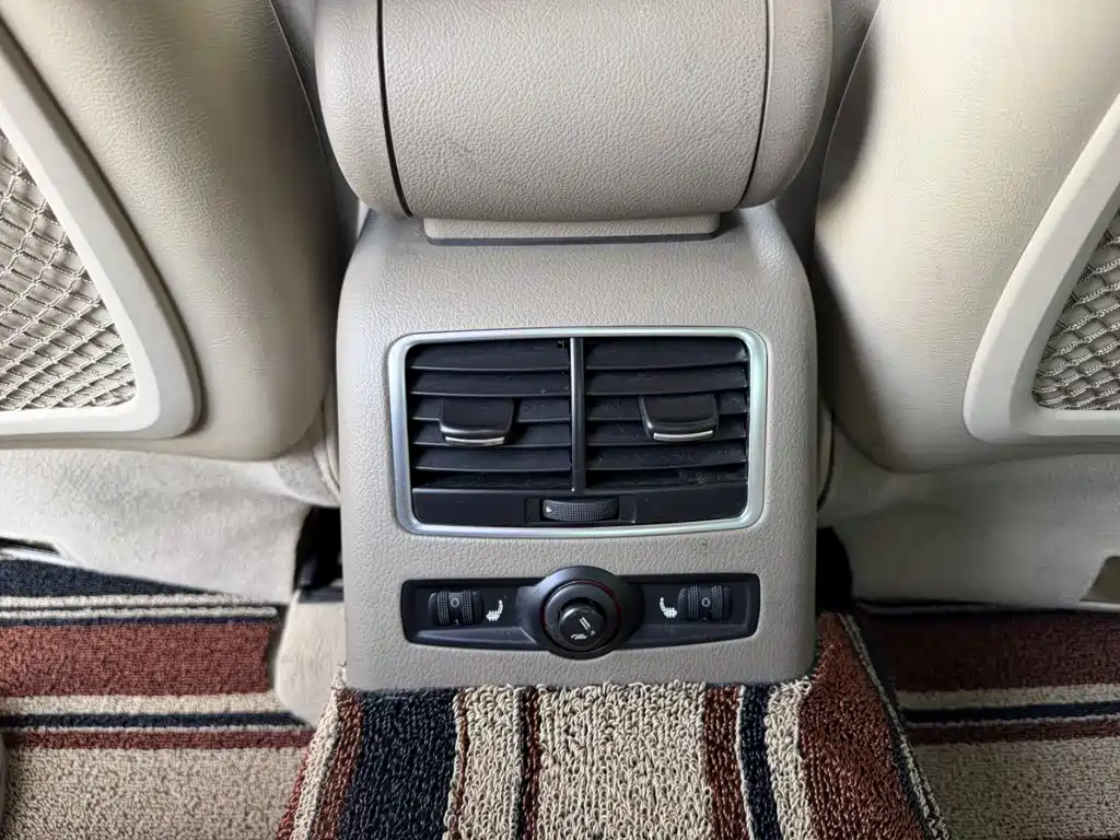 Audi A6L — миниатюра 9