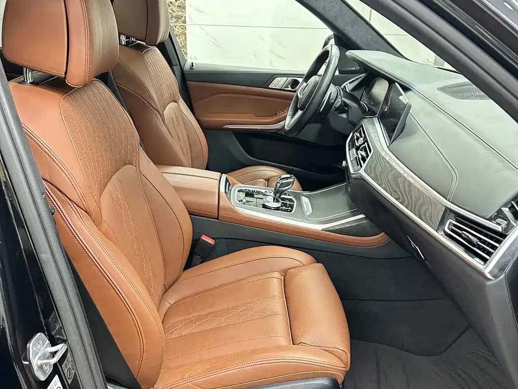 BMW X7 — миниатюра 13