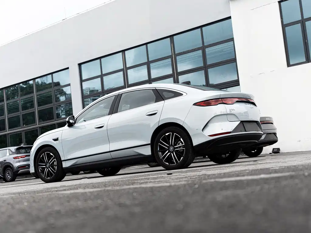 BYD Qin L — миниатюра 13