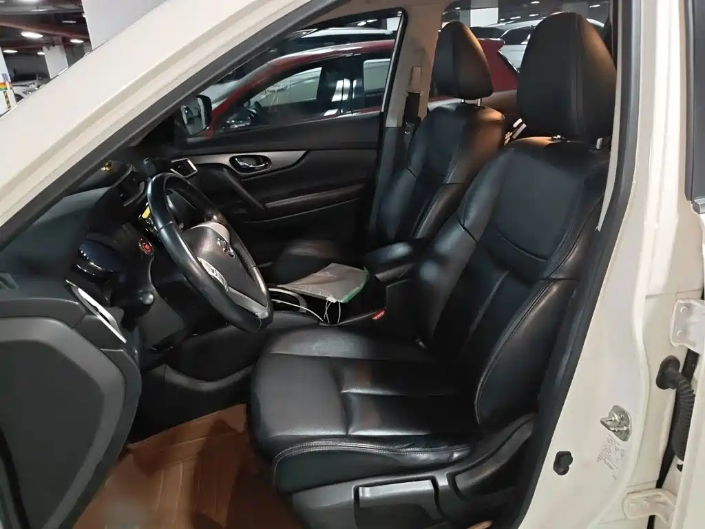 Nissan X-Trail — миниатюра 8