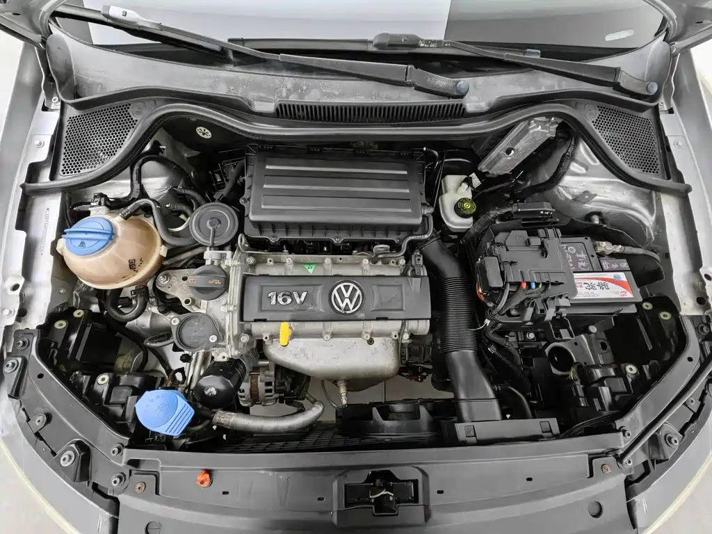 Volkswagen Polo — миниатюра 6