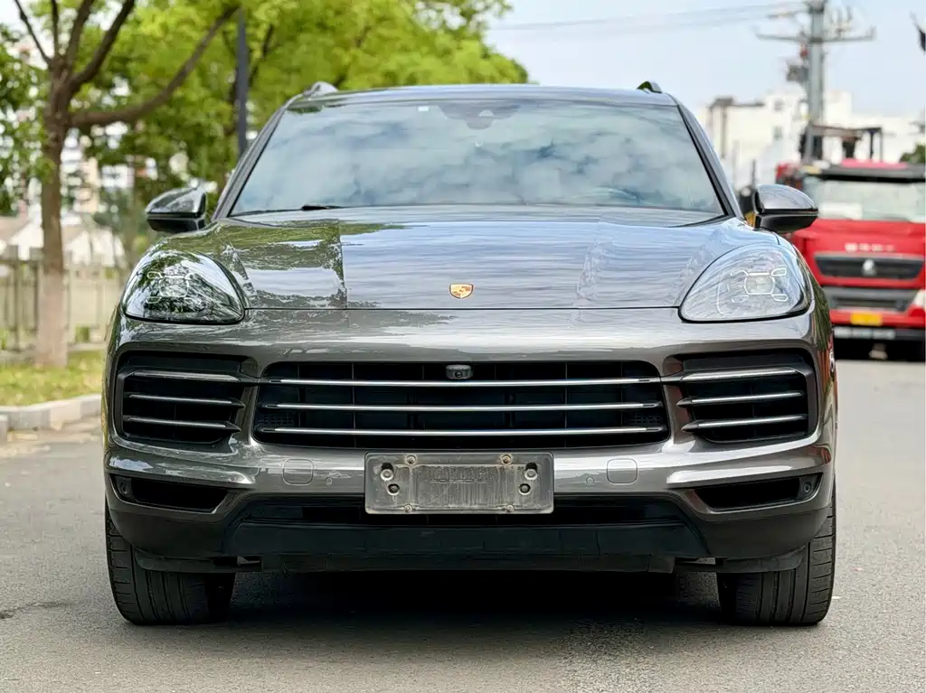Porsche Cayenne — миниатюра 2