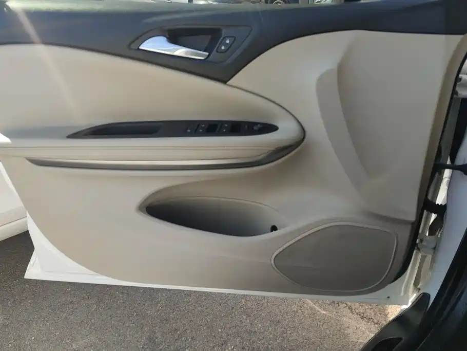 Buick Verano — миниатюра 7
