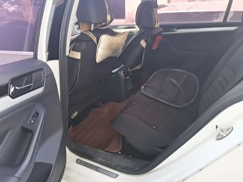 Volkswagen Sagitar — миниатюра 17