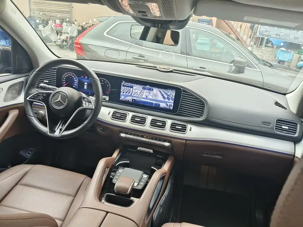 Mercedes-Benz GLE (Import) — миниатюра 8