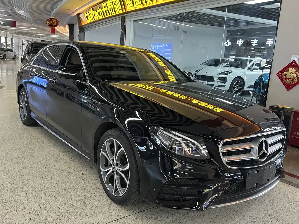 Mercedes-Benz E-Class — миниатюра 3