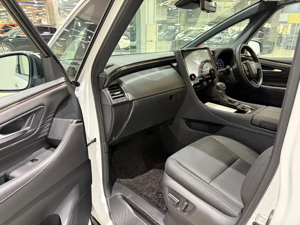 Toyota Alphard 2025 2.5L Premium