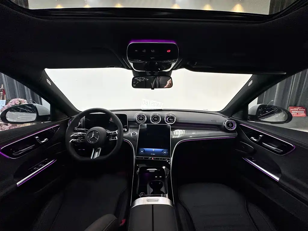 Mercedes-Benz C-Class — миниатюра 13