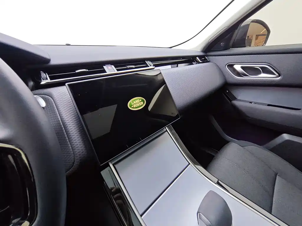 Land Rover Velar — миниатюра 12