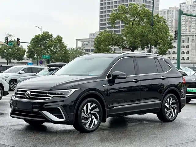 Volkswagen Tiguan L