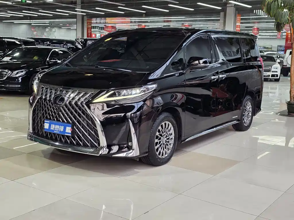 Lexus LM 2021
