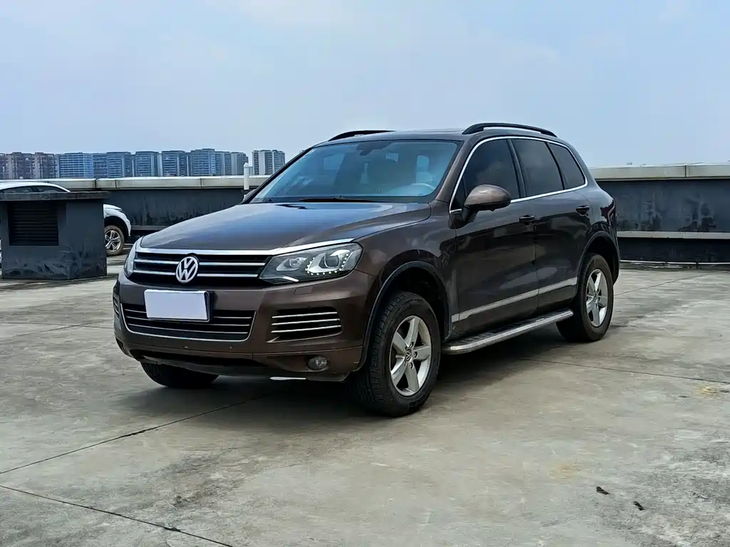Купить Volkswagen Touareg