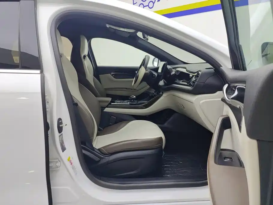 BYD Qin PLUS — миниатюра 8