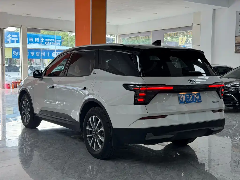 Ford Edge — миниатюра 21
