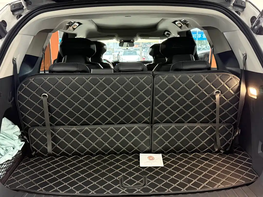 Ford Edge — миниатюра 17