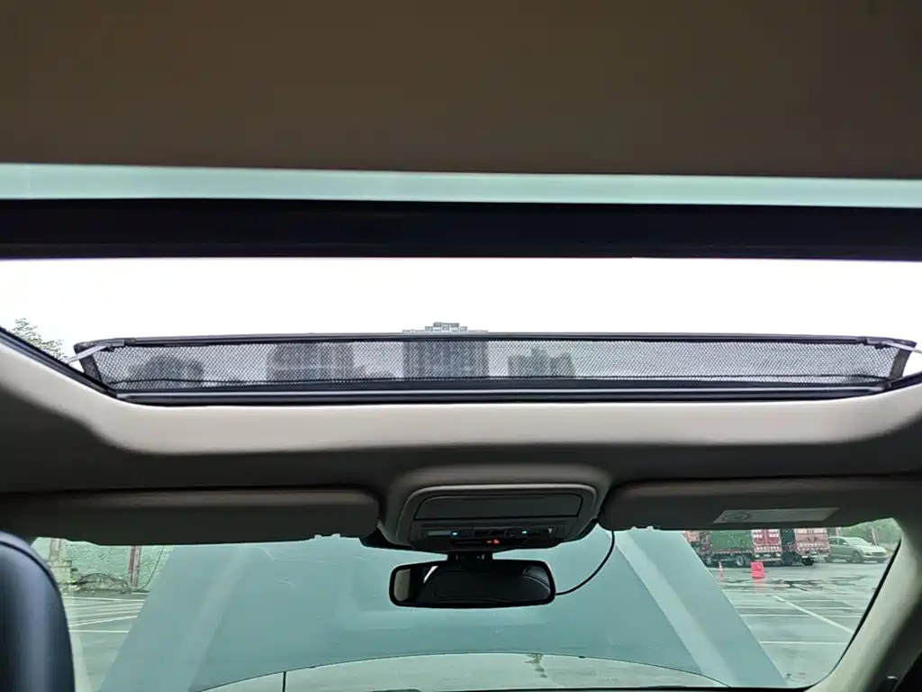 Ford Explorer — миниатюра 18